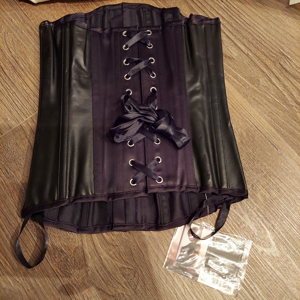 Women's black suede on black leather corset size 22